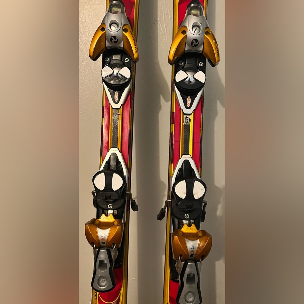 K2 escape skis